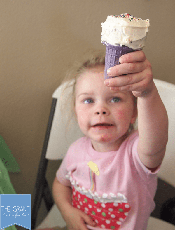 ice cream cone cupcakes at a birthday party