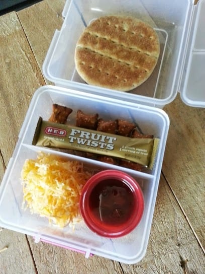 Back to School Lunch Idea: Mini Pizza