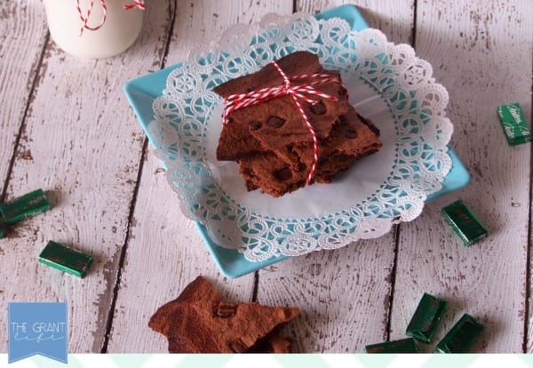 So easy!  Mint brownie brittle.