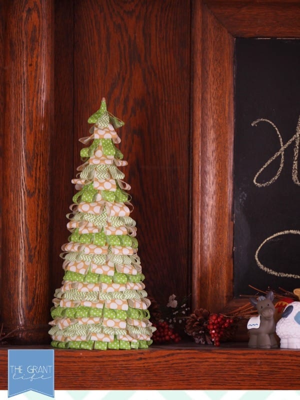 Make Paper Christmas Trees {With Washi Tape}