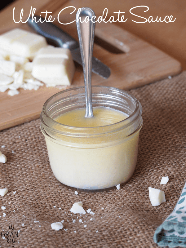 https://mommakesdinner.com/wp-content/uploads/2014/05/How-to-make-white-chocolate-sauce-at-home.png