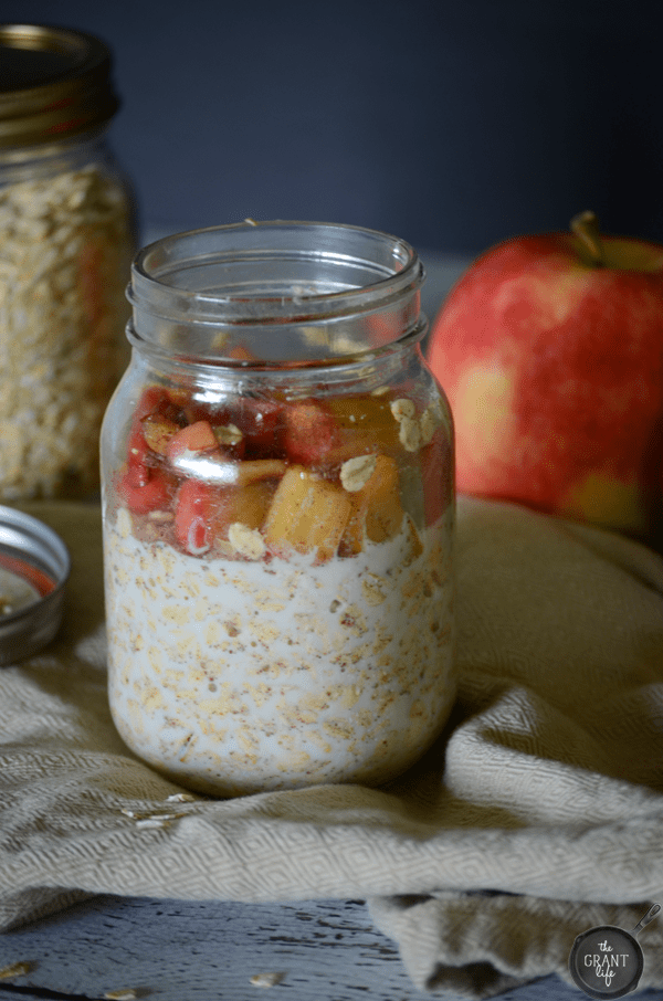 Overnight Oatmeal in a Jar - The Dinner-Mom