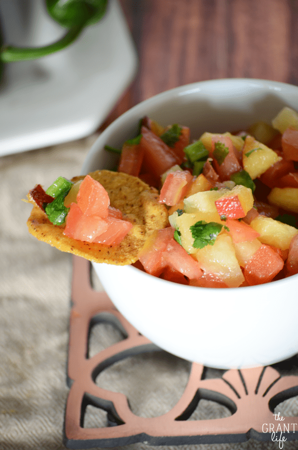 Easy homemade peach salsa recipe! This is so easy to whip together and perfect for healthy snacking