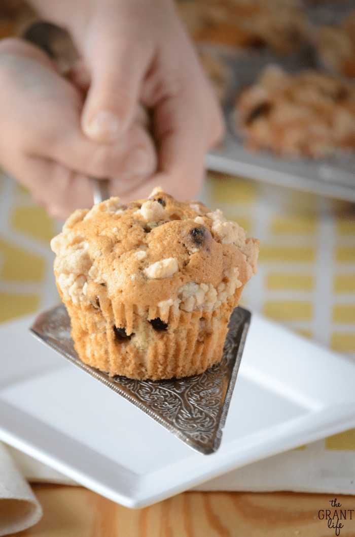 How to make bakery style blueberry muffins