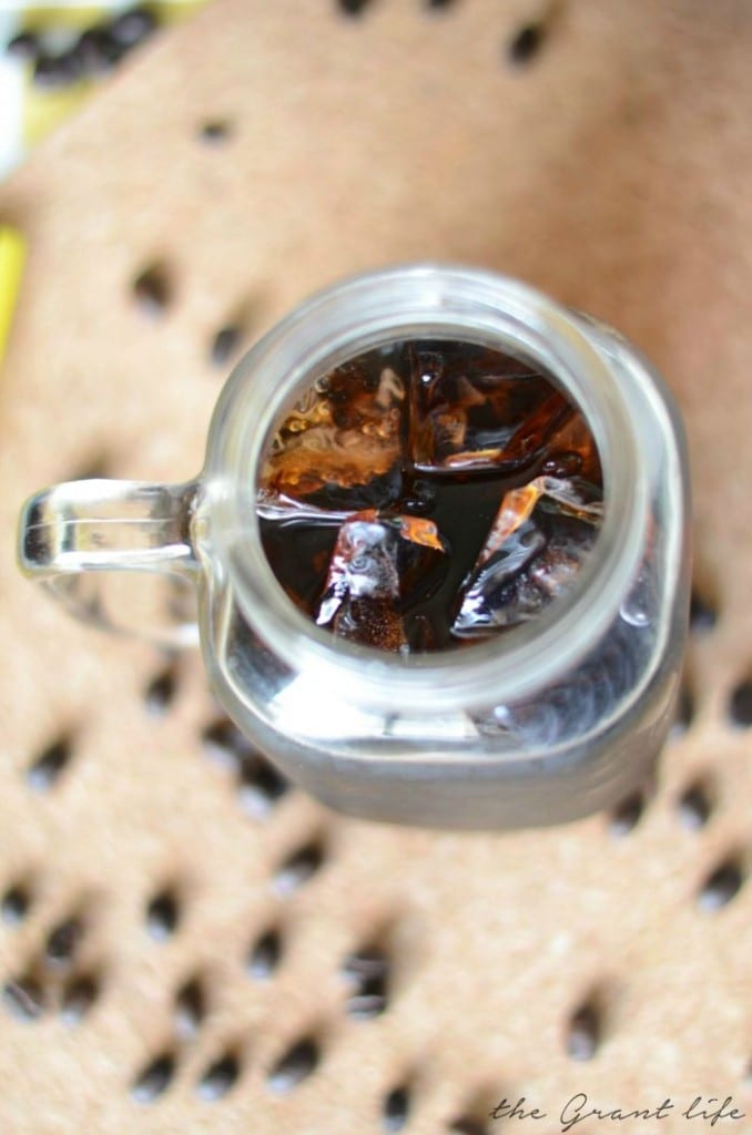 How to make cold brew coffee at home - mom makes dinner