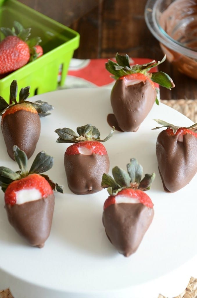 Chocolate Cheesecake Stuffed Strawberries + Video - Mom Makes Dinner