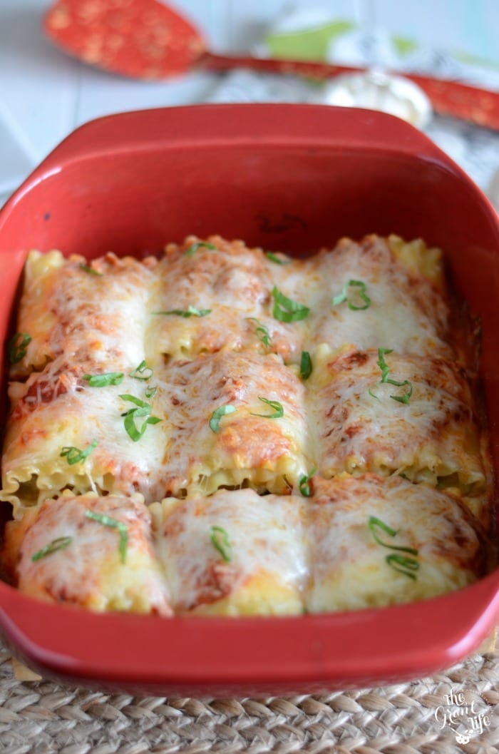 Veggie stuffed lasagna rolls