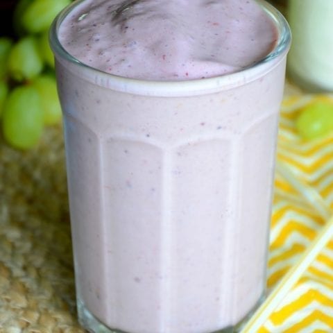 No-sugar triple berry breakfast smoothie