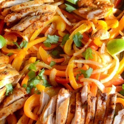 https://mommakesdinner.com/wp-content/uploads/2018/04/Sheet-pan-chicken-fajita-recipe-480x480.jpg