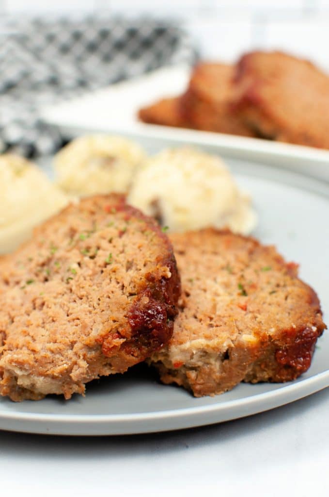 Meatloaf recipe with ketchup - mom makes dinner