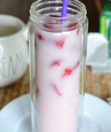 Make your own copycat Starbucks pink drink at home