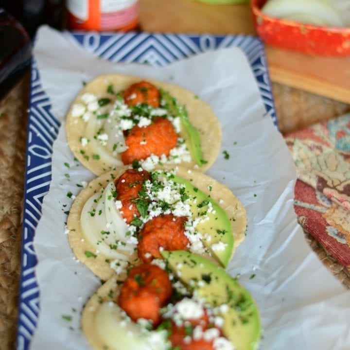 Buffalo chicken street tacos