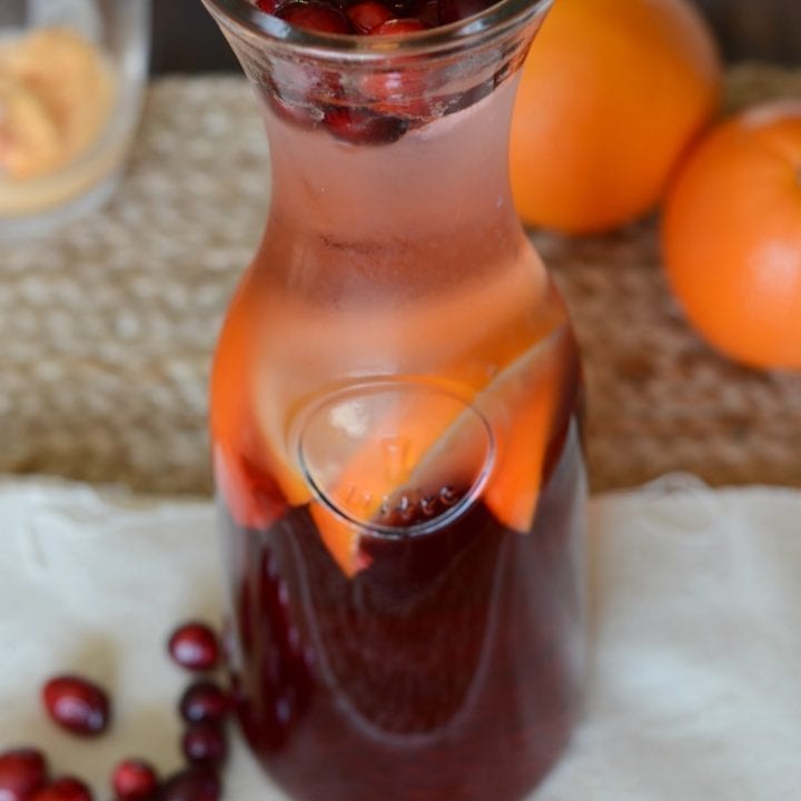 Sparkling cranberry punch