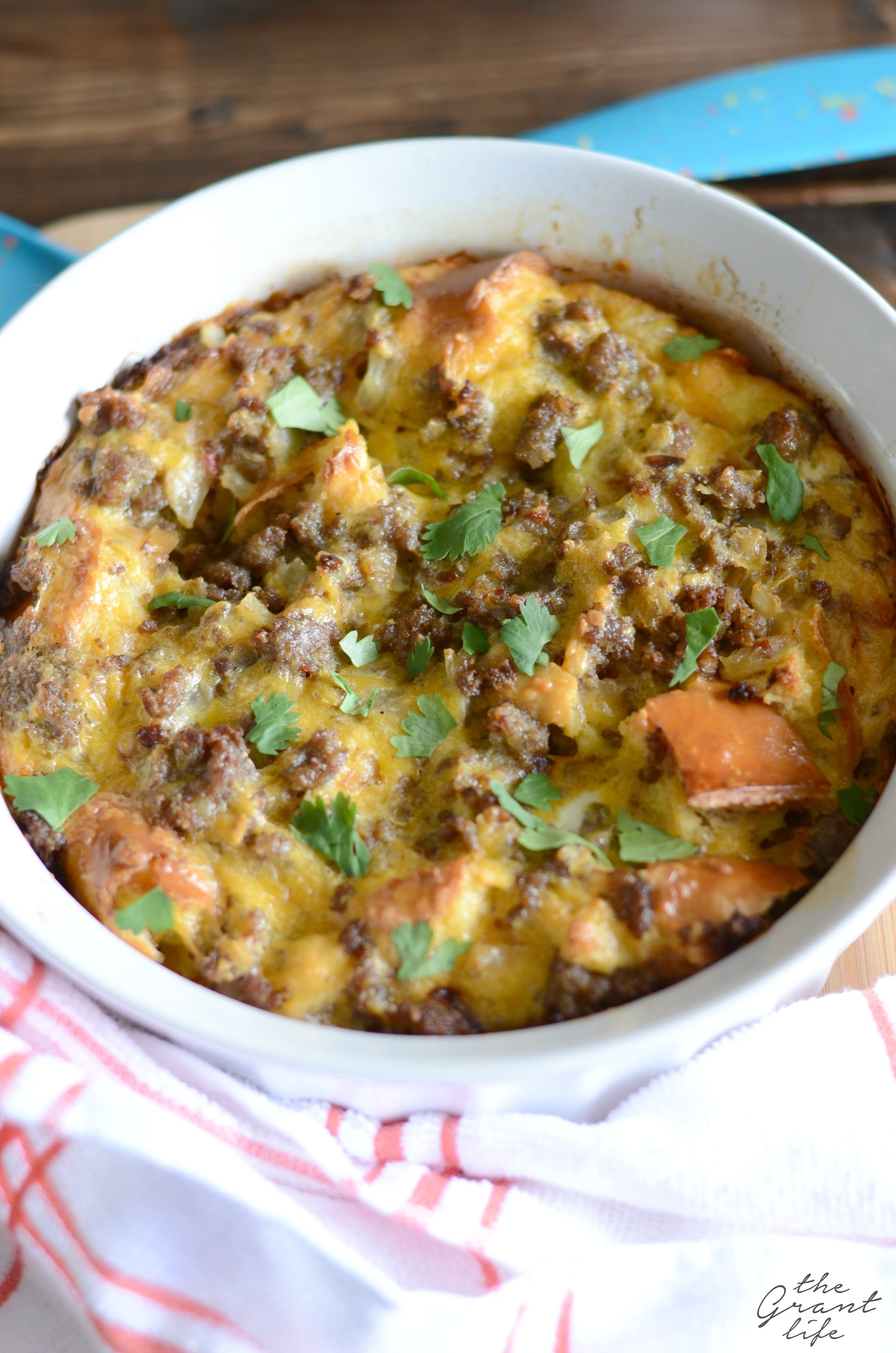 Mexican breakfast casserole - mom makes dinner