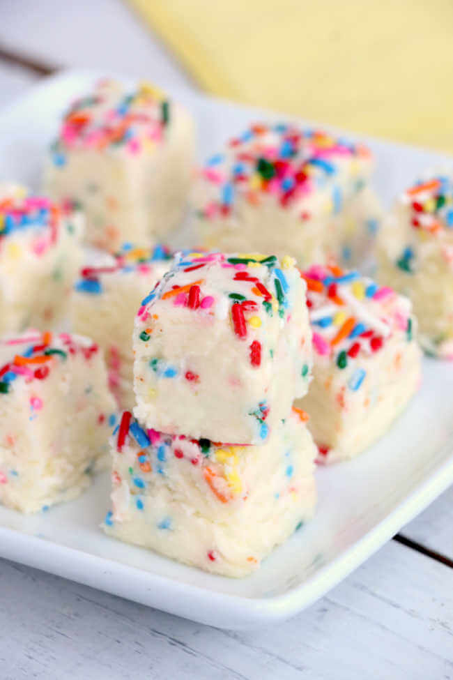 White chocolate fudge recipe with cake batter and sprinkles