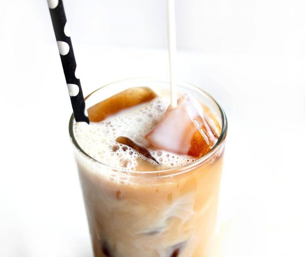 Vanilla Chiller (Skinny Vanilla Iced Coffee Recipe) - imbarista