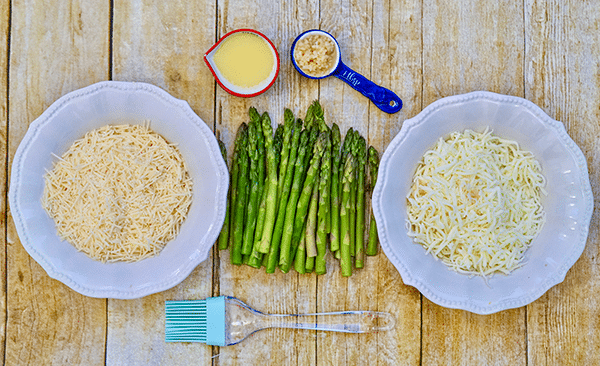 cheesy baked asparagus ingredients