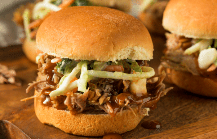 https://mommakesdinner.com/wp-content/uploads/2020/05/crock-pot-pulled-pork-sliders.png