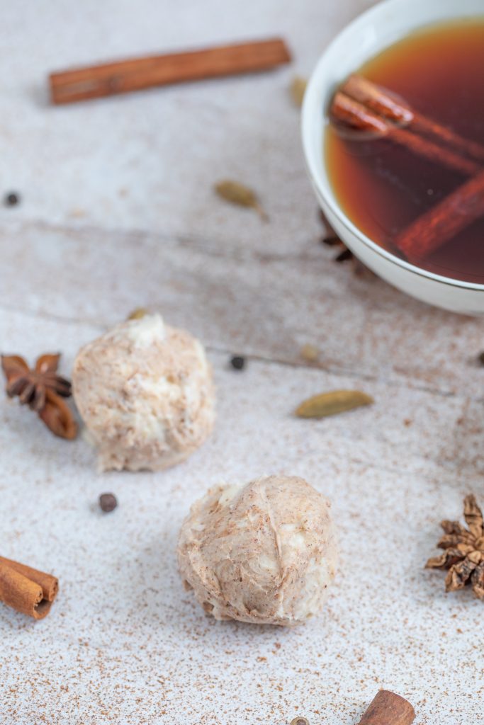 Chai latte truffles (10)