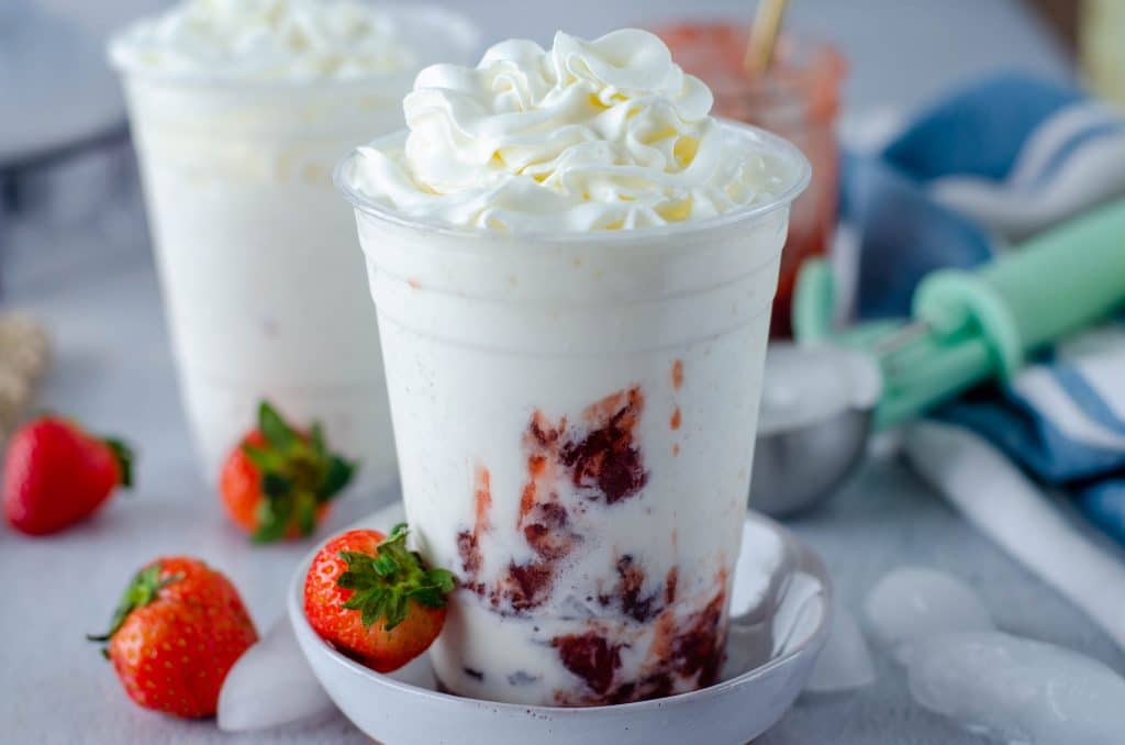 Starbucks copycat strawberries and cream frappuccino