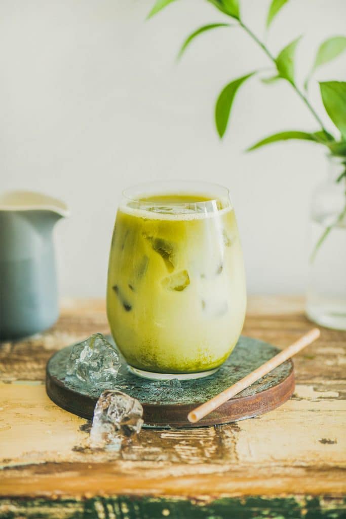 Iced matcha latte drink starbucks copycat version