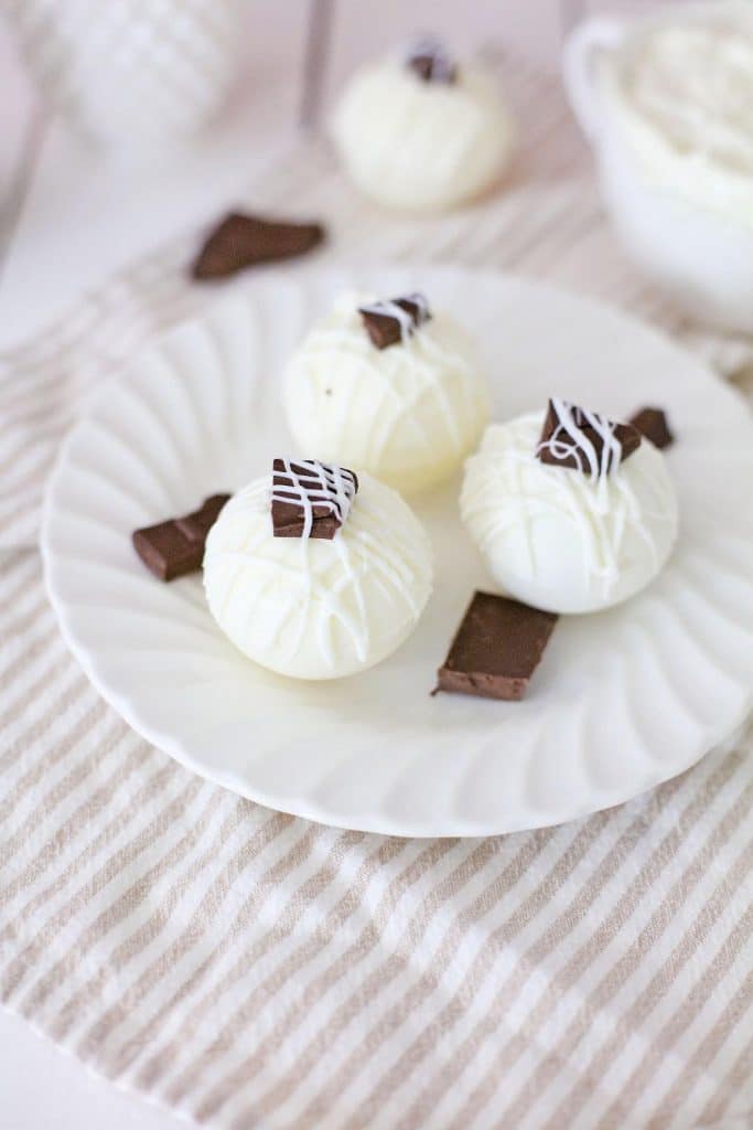 white chocolate cocoa bombs