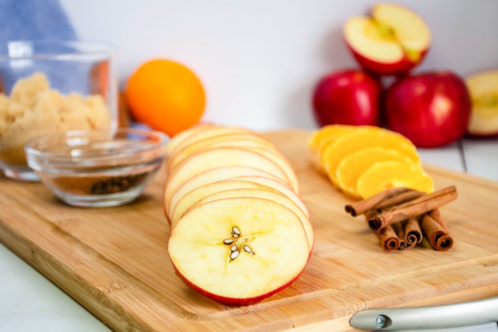 ingredients needed to make apple cider in the instant pot