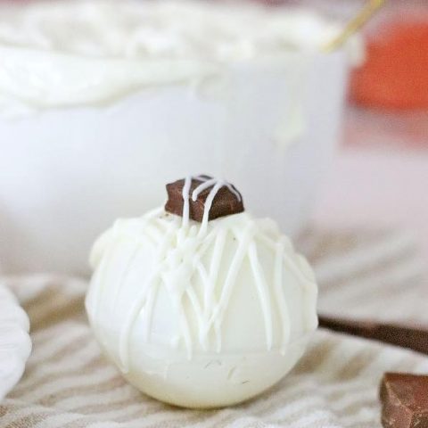 white chocolate cocoa bombs