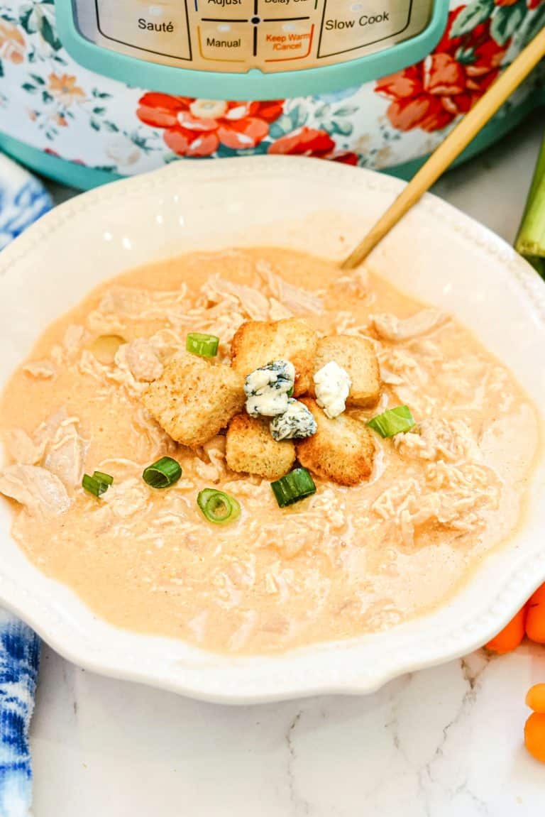 Creamy Buffalo Chicken Soup mom makes dinner