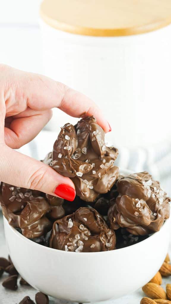 the best chocolate almond clusters
