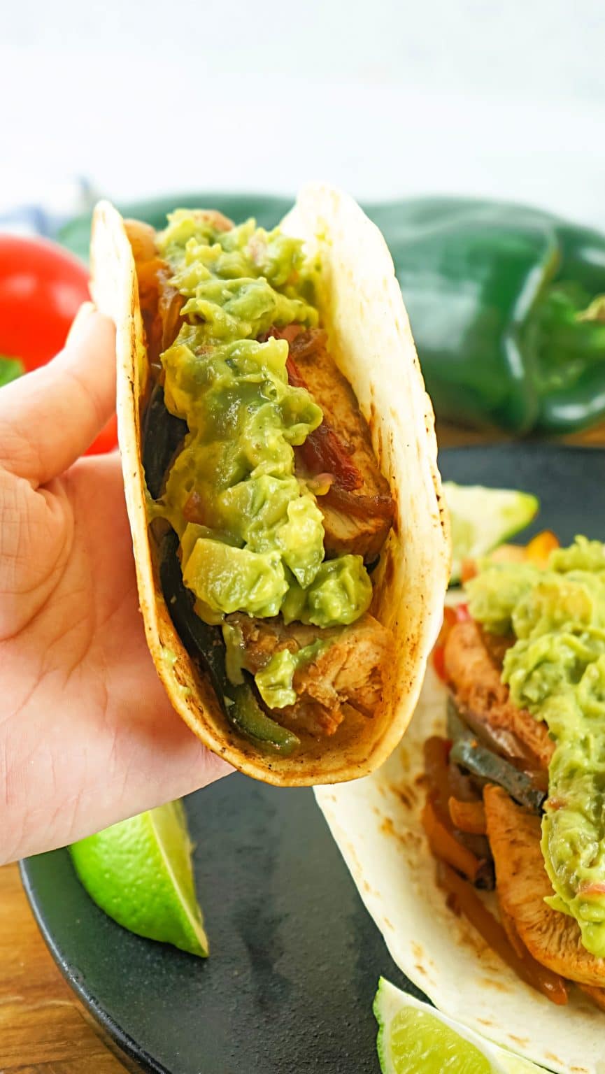 Crock Pot Chicken Fajitas mom makes dinner