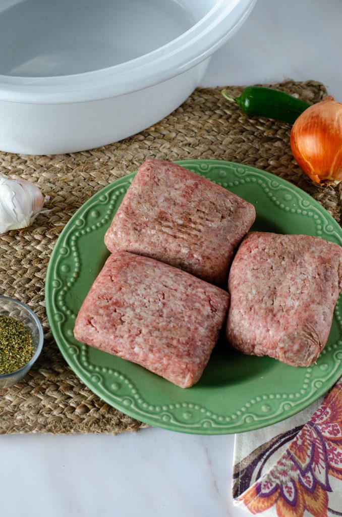 ingredients needed to make ground beef tacos in the slow cooker